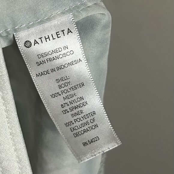 Athleta Printed Mesh Racer Run Short 4” in White Botanics - Picture 10 of 13